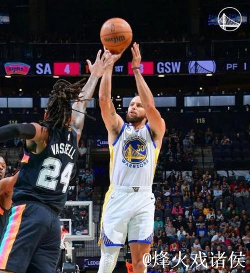 科尔:当斯潘塞上场库里就可以打无球,我很看好他俩的组合 科尔:当斯潘塞上场库里就可以打无球,我很看好他俩的组合